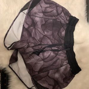 Lululemon Hotty Hot Short